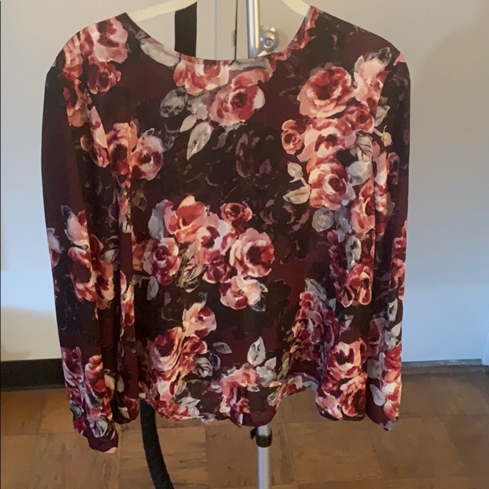 Cupcakes and Cashmere purple/pink flower blouse